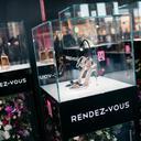 Золотой партнер конкурса — компания Rendez-Vous предоставила обувь участницам Мисс Россия и ведущим